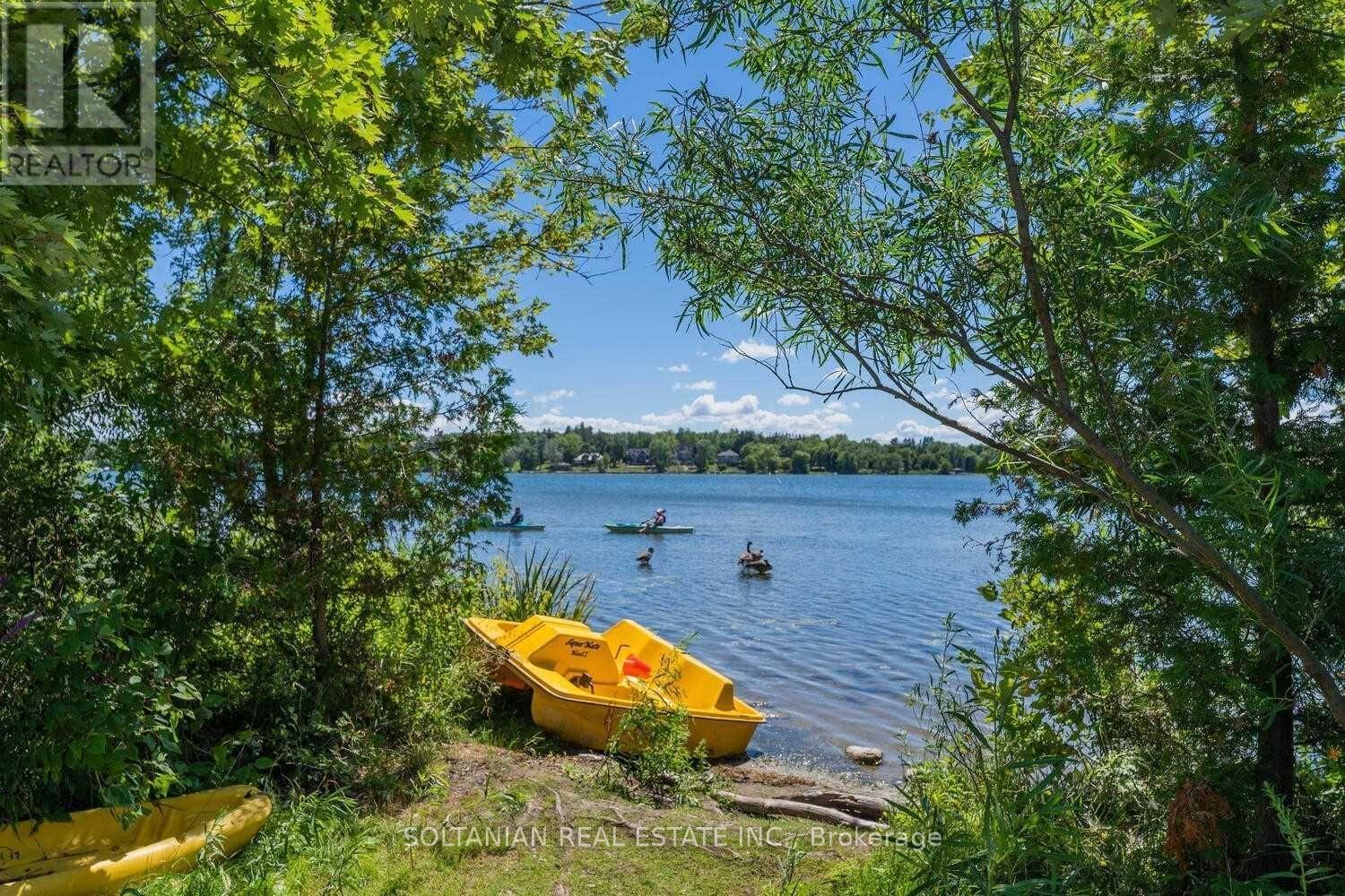 Photo 42 of 66 Lakeland Crescent, Richmond Hill ON