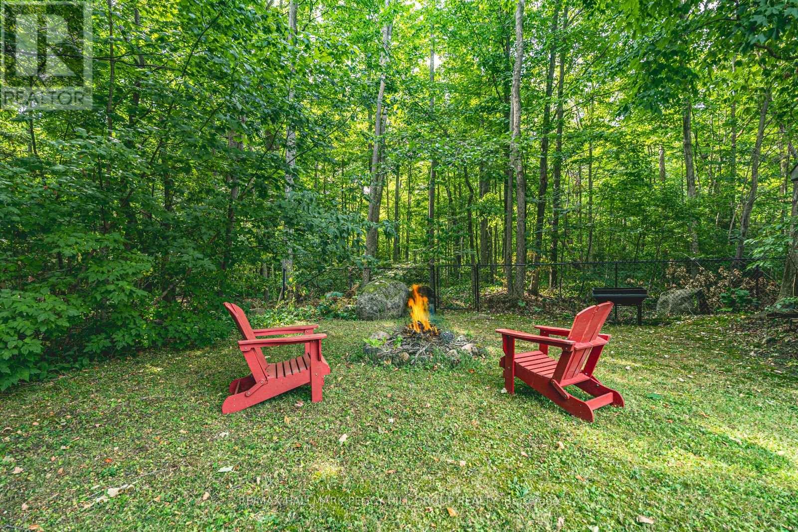 Photo 11 of 703 Chestnut Street, Innisfil ON