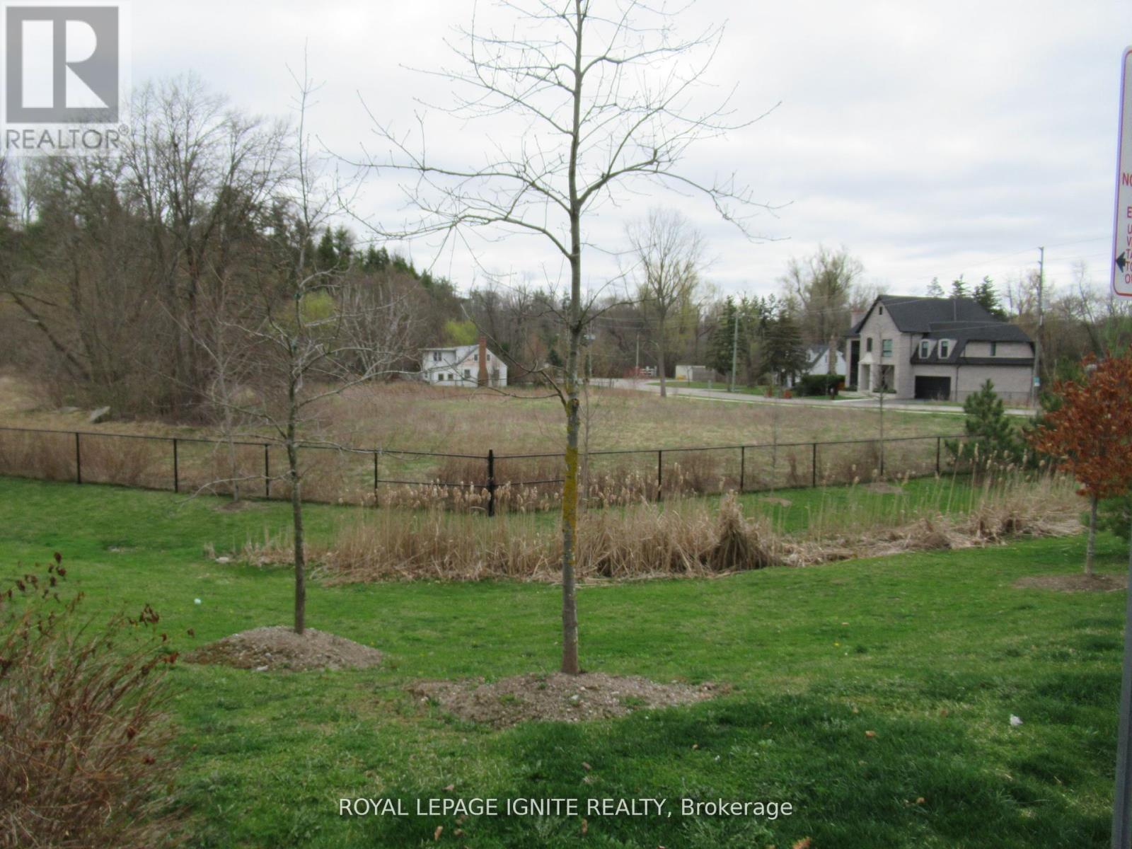 Photo 16 of 13 196 Pine Grove Road, Vaughan ON