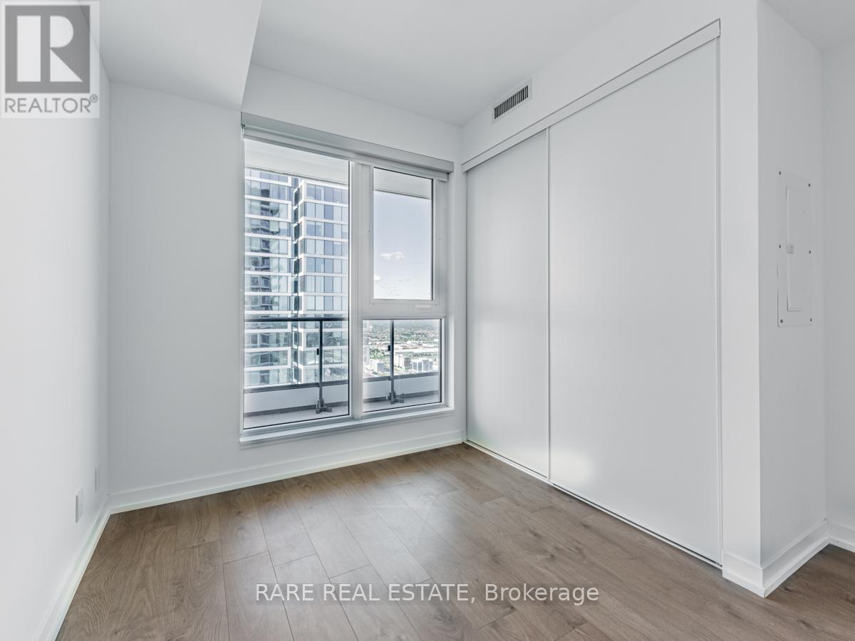 Photo 10 of 5110 950 Portage Parkway, Vaughan ON