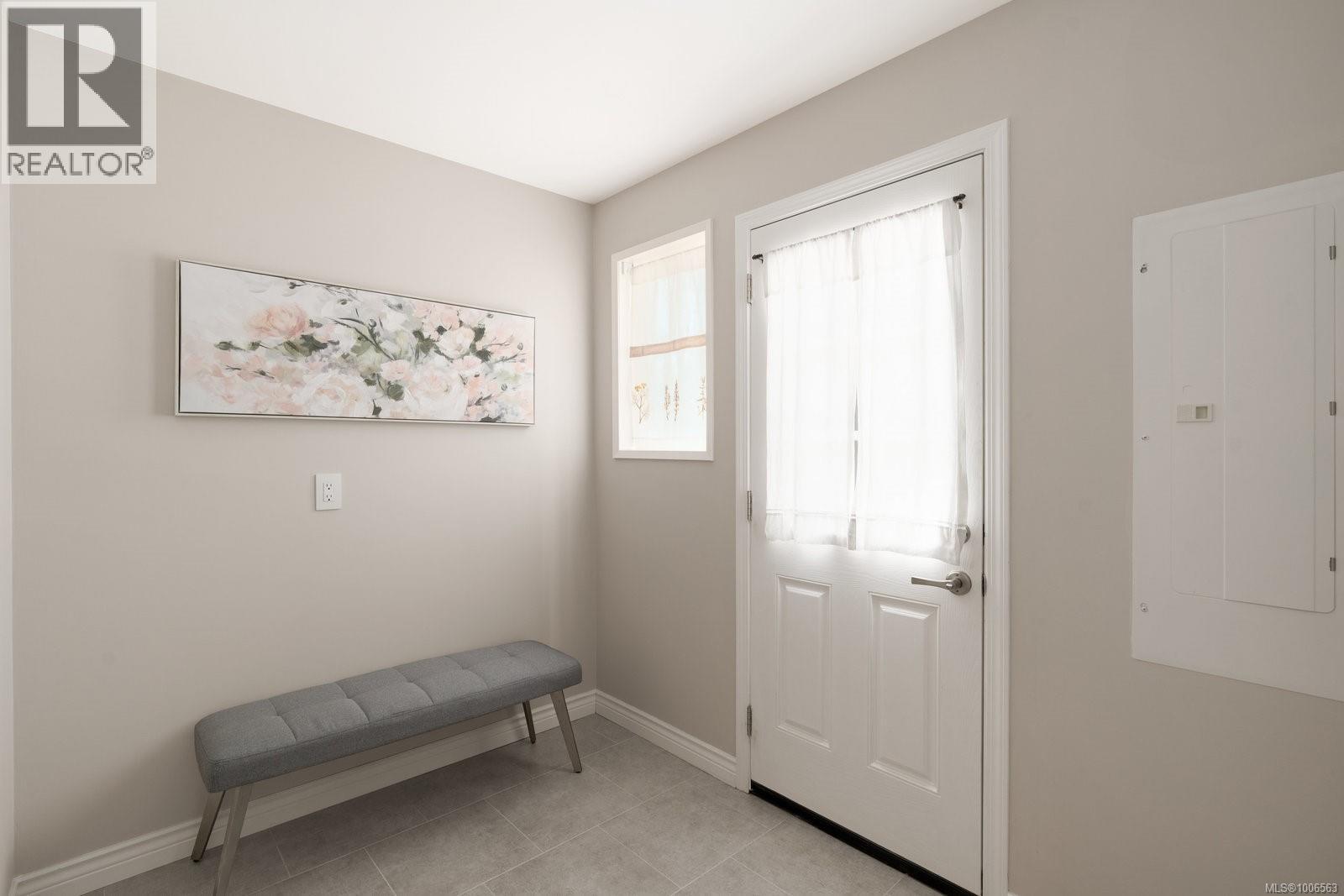Single Family House for Sale in  Richmond Ave Victoria 