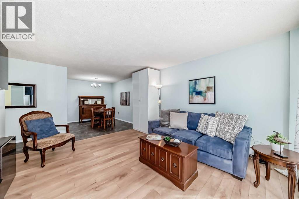 Single Family House for Sale in   Elbow Drive SW Haysboro Calgary 