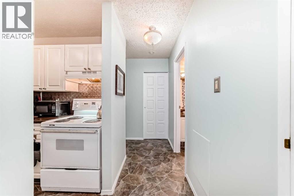 Single Family House for Sale in   Elbow Drive SW Haysboro Calgary 