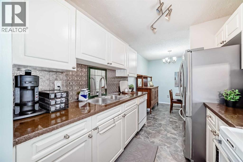 Single Family House for Sale in   Elbow Drive SW Haysboro Calgary 
