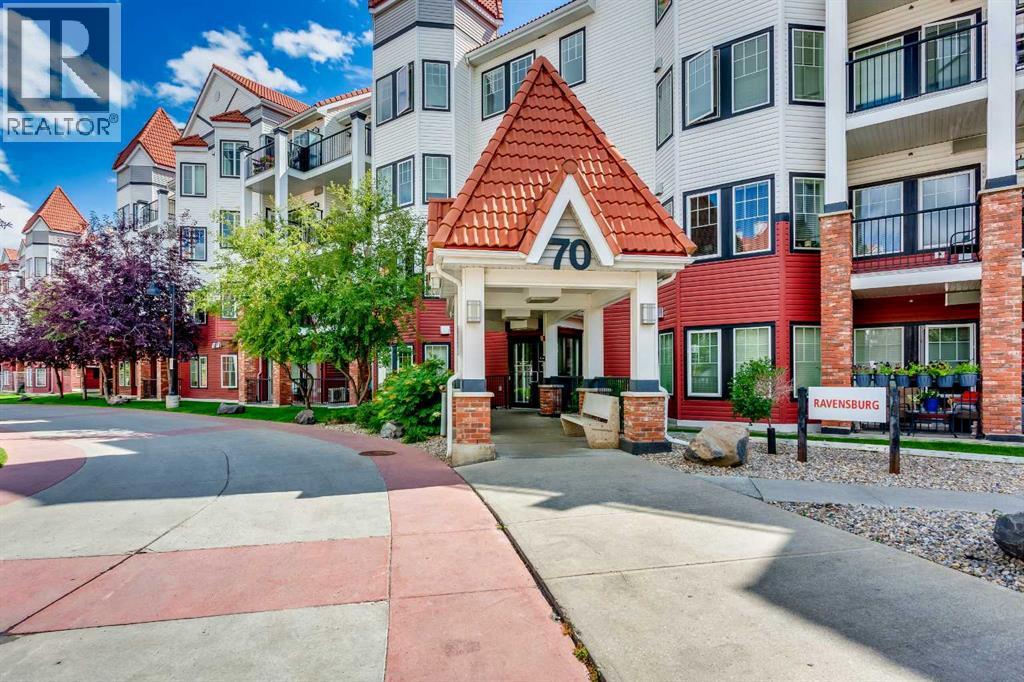 Single Family House for Sale in   Royal Oak Plaza NW Royal Oak Calgary 