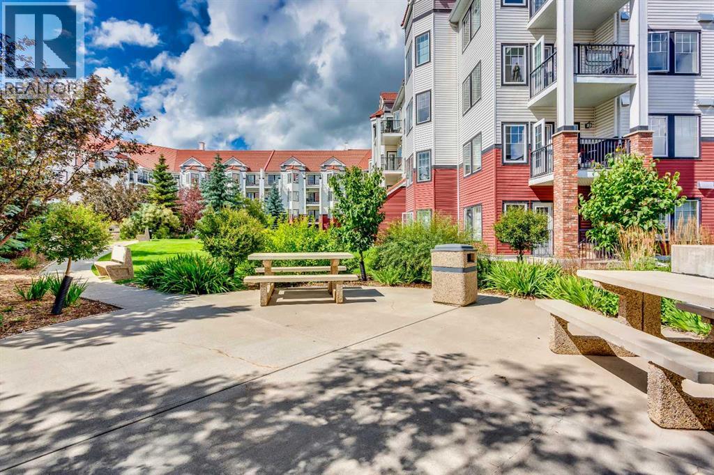 Single Family House for Sale in   Royal Oak Plaza NW Royal Oak Calgary 