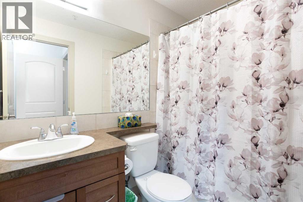 Single Family House for Sale in   Royal Oak Plaza NW Royal Oak Calgary 