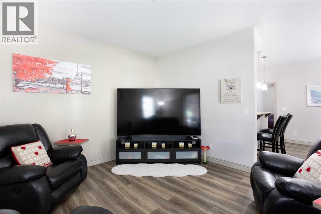 Single Family House for Sale in   Royal Oak Plaza NW Royal Oak Calgary 