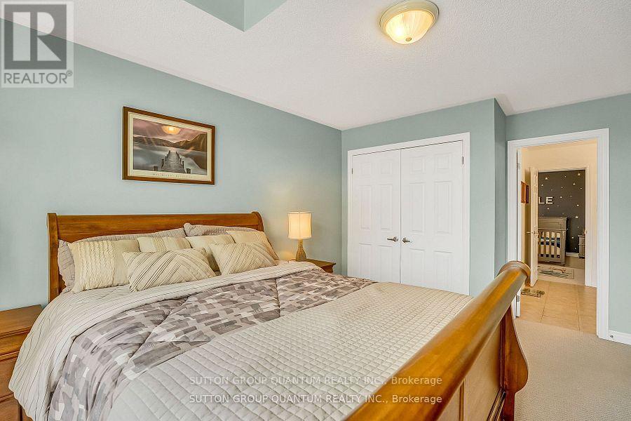 Photo 8 of 5 Riverstone Drive, Brampton ON