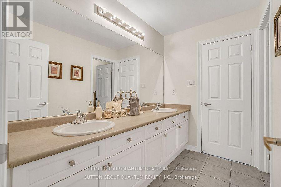 Photo 13 of 5 Riverstone Drive, Brampton ON