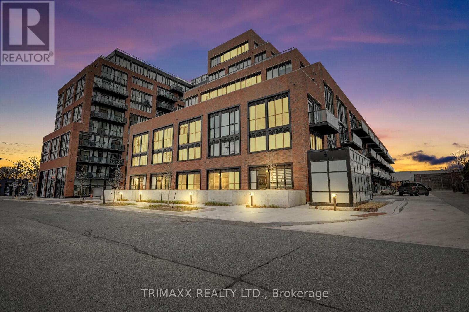 Photo 6 of 102 12 Symes Road, Toronto ON