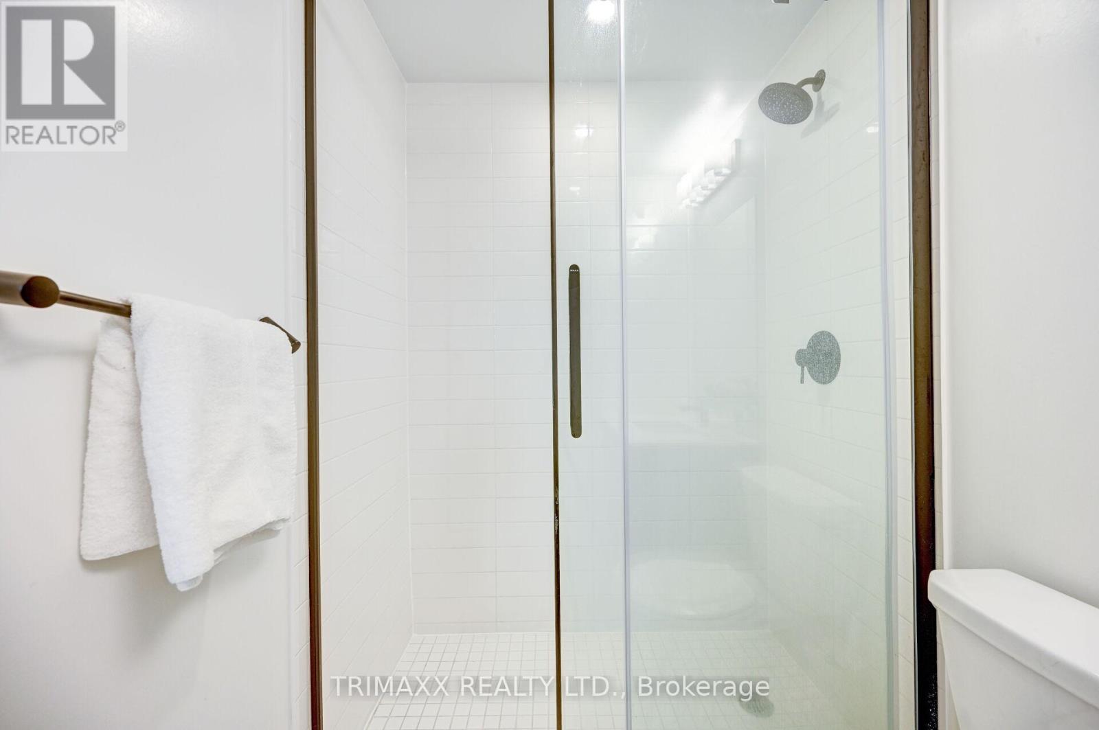 Photo 14 of 102 12 Symes Road, Toronto ON