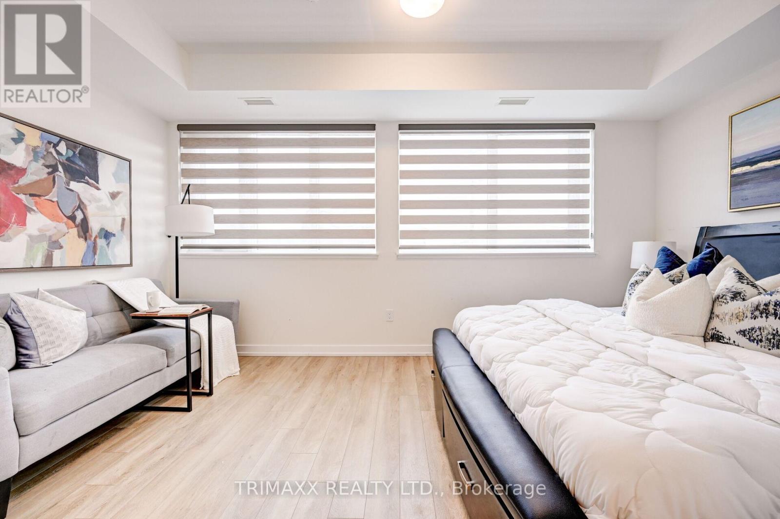 Photo 15 of 102 12 Symes Road, Toronto ON