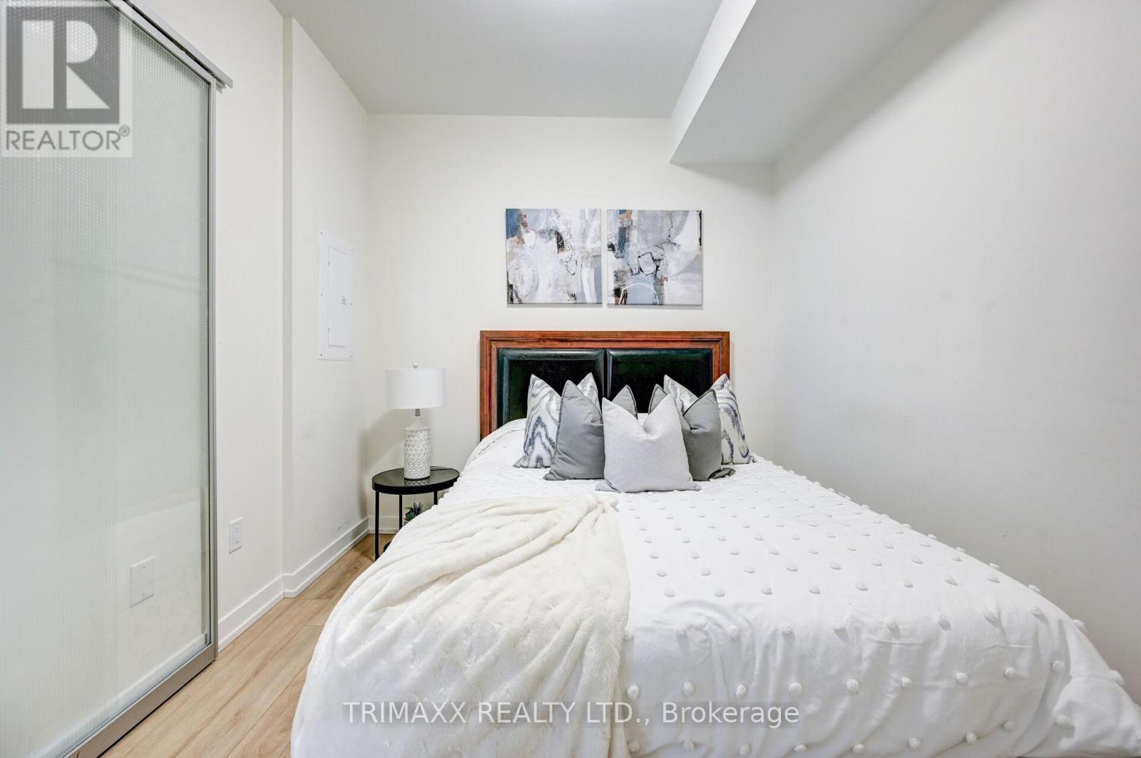 Photo 21 of 102 12 Symes Road, Toronto ON