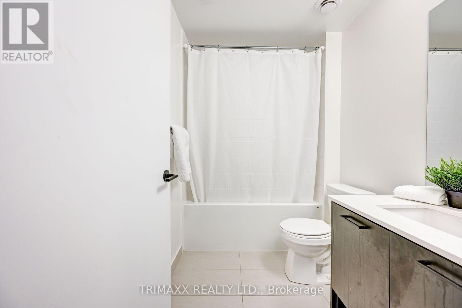 Photo 2 of 102 12 Symes Road, Toronto ON