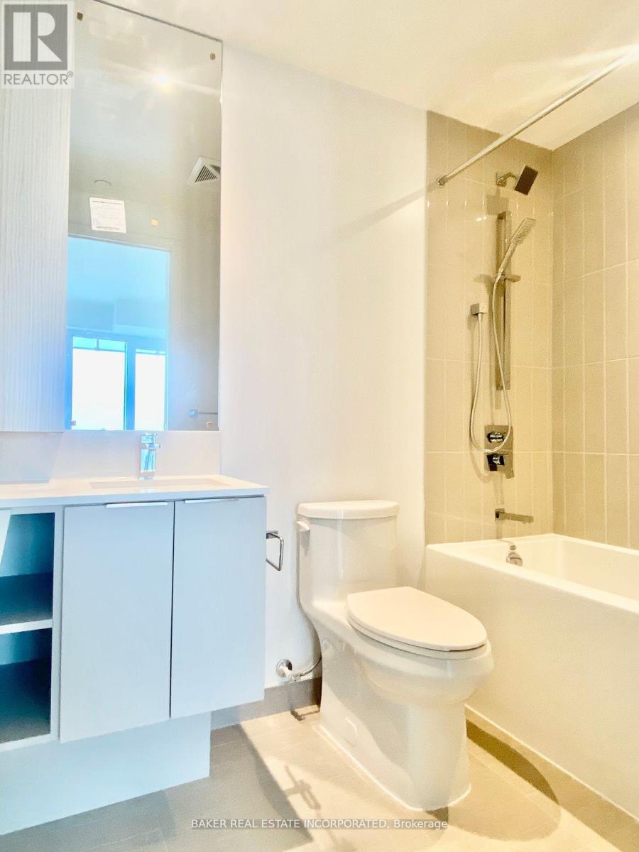 Photo 2 of 4601 3900 Confederation Parkway, Mississauga ON