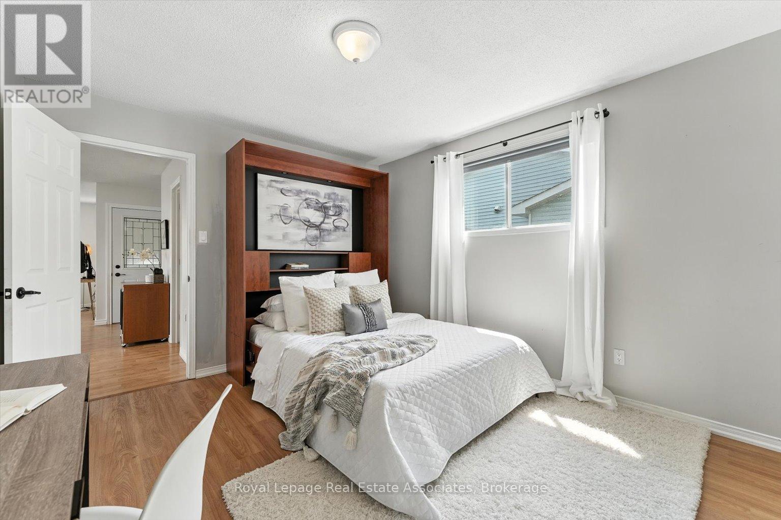 Photo 22 of 45 Quarry Drive, Orangeville ON