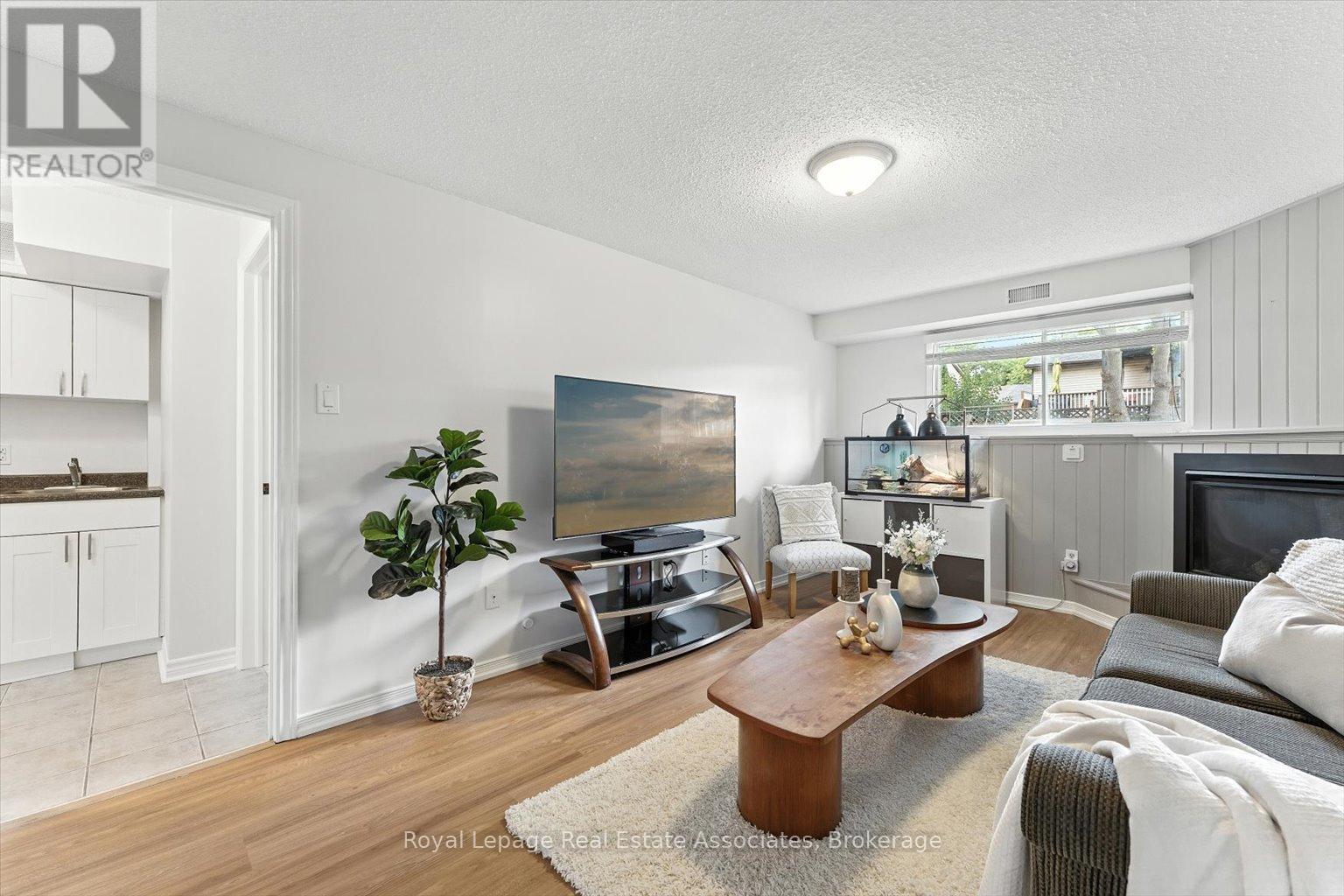 Photo 30 of 45 Quarry Drive, Orangeville ON