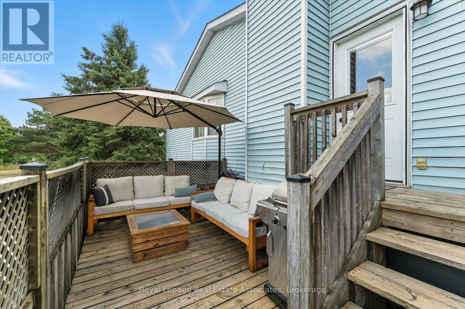 Photo 36 of 45 Quarry Drive, Orangeville ON