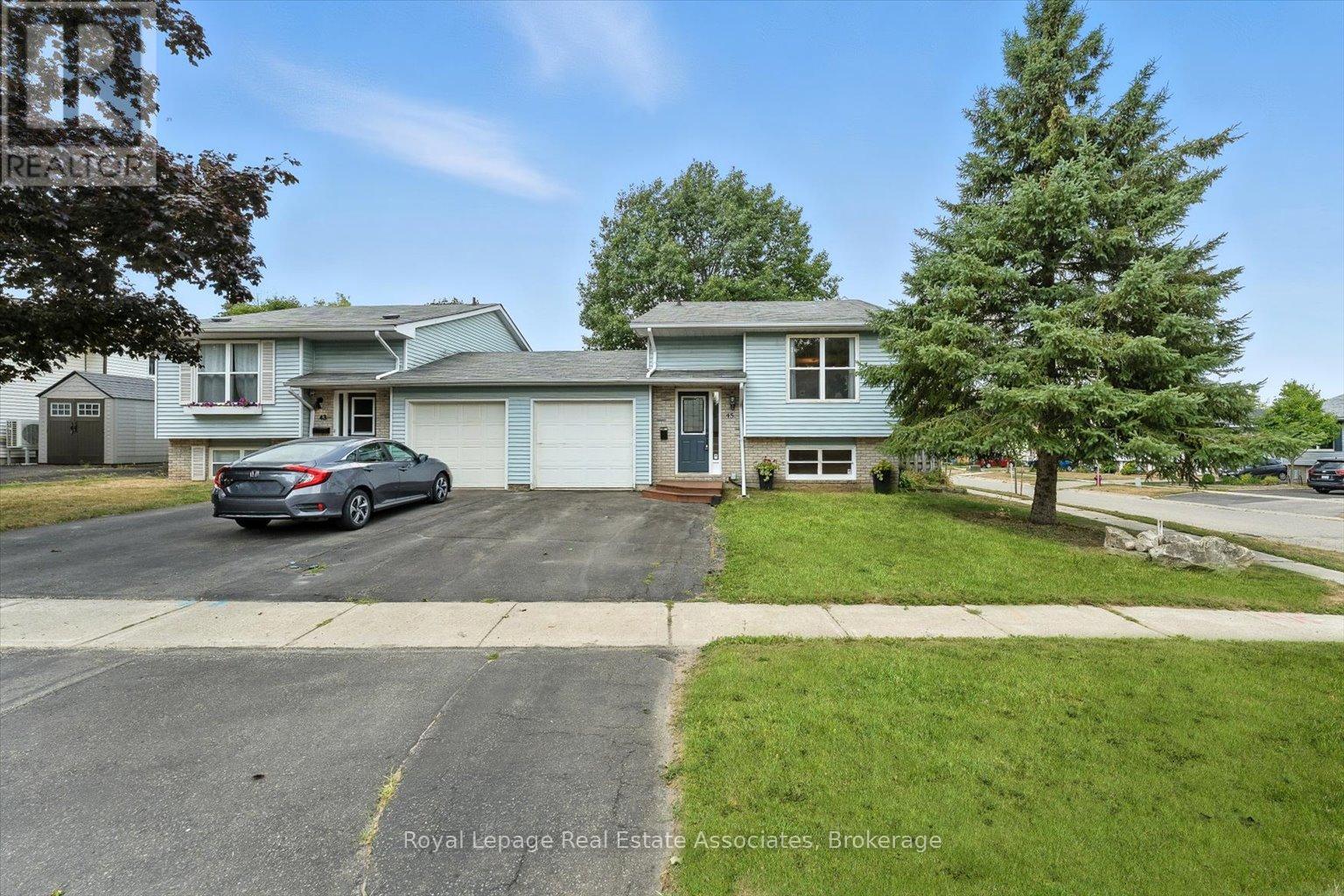 Photo 43 of 45 Quarry Drive, Orangeville ON