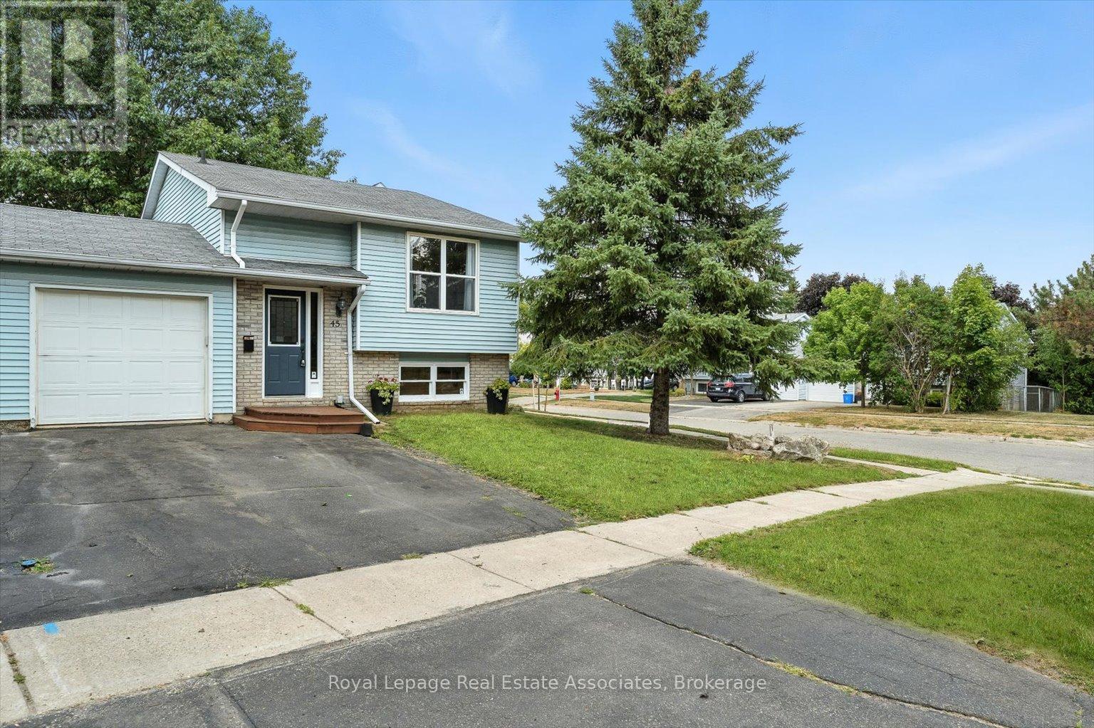 Photo 44 of 45 Quarry Drive, Orangeville ON