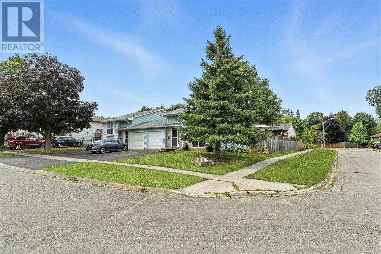 Photo 45 of 45 Quarry Drive, Orangeville ON