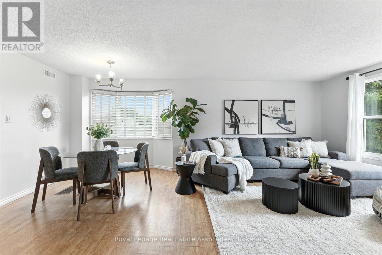 Photo 6 of 45 Quarry Drive, Orangeville ON