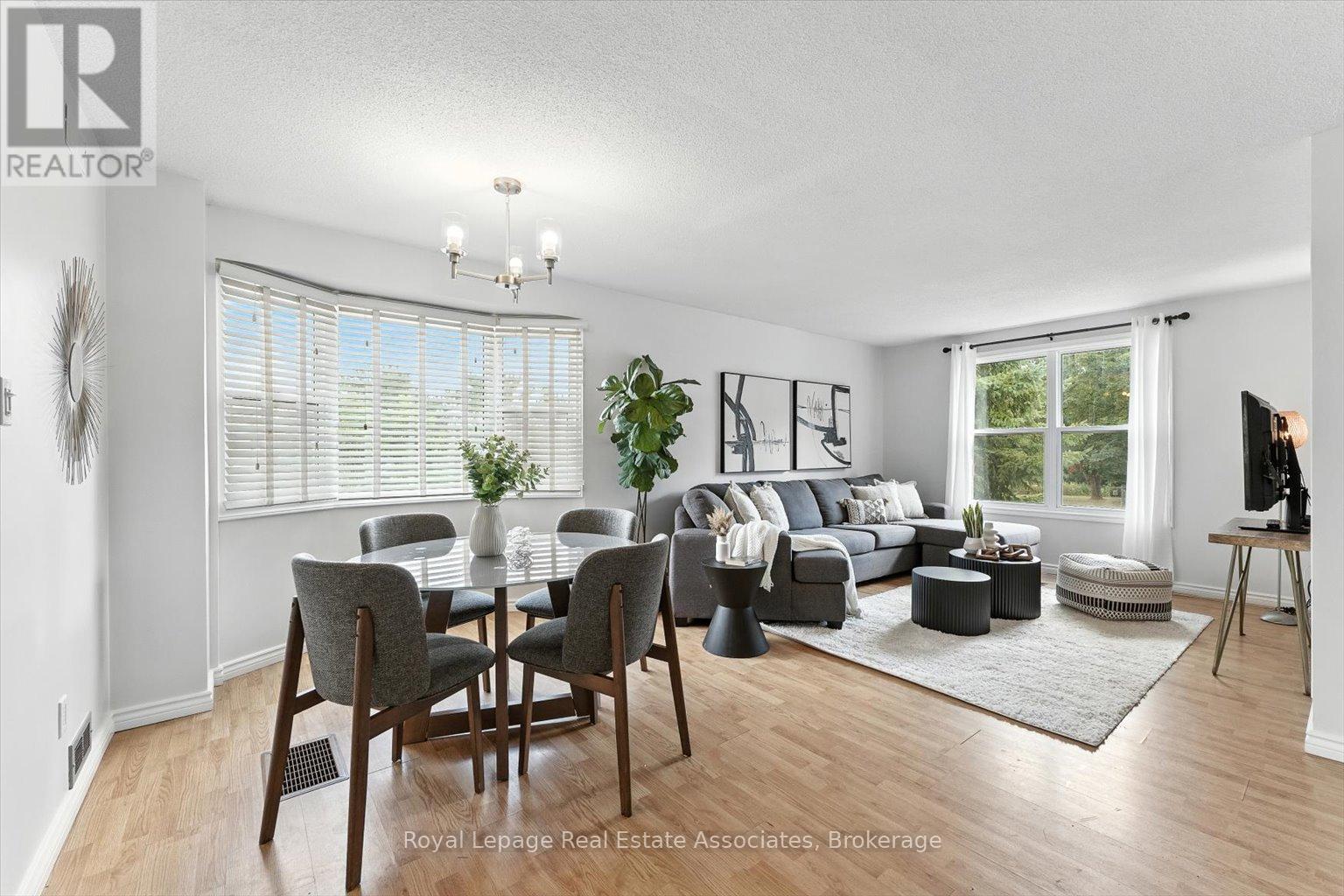 Photo 7 of 45 Quarry Drive, Orangeville ON