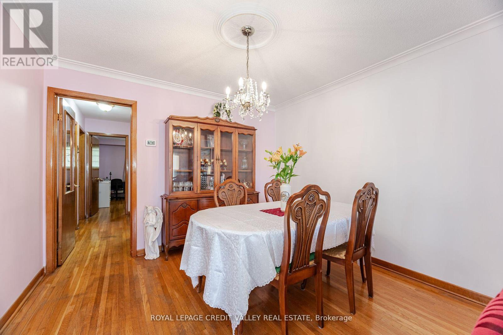 Photo 39 of 55 Shoreham Drive, Toronto ON