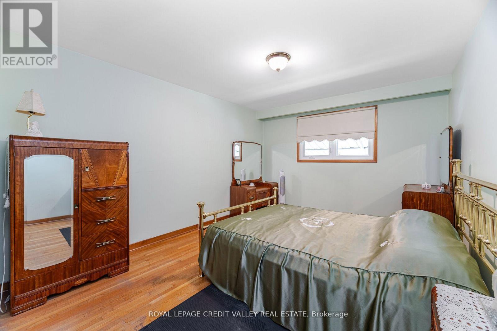 Photo 26 of 55 Shoreham Drive, Toronto ON