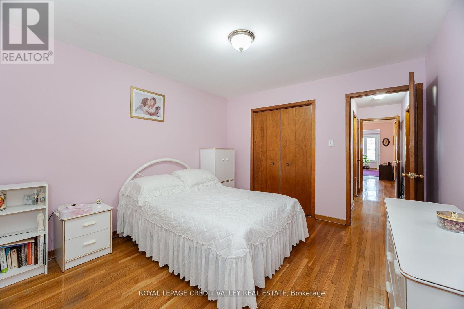 Photo 31 of 55 Shoreham Drive, Toronto ON