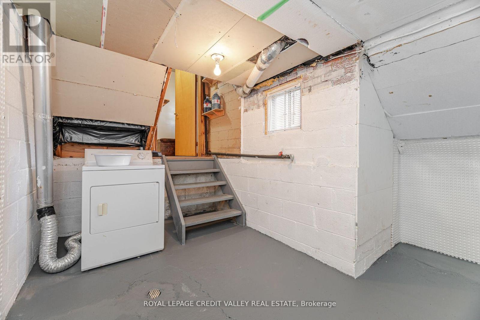 Photo 10 of 55 Shoreham Drive, Toronto ON