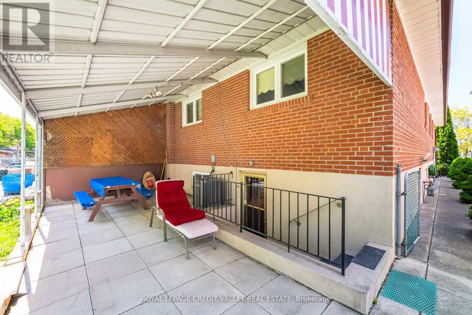 Photo 29 of 55 Shoreham Drive, Toronto ON
