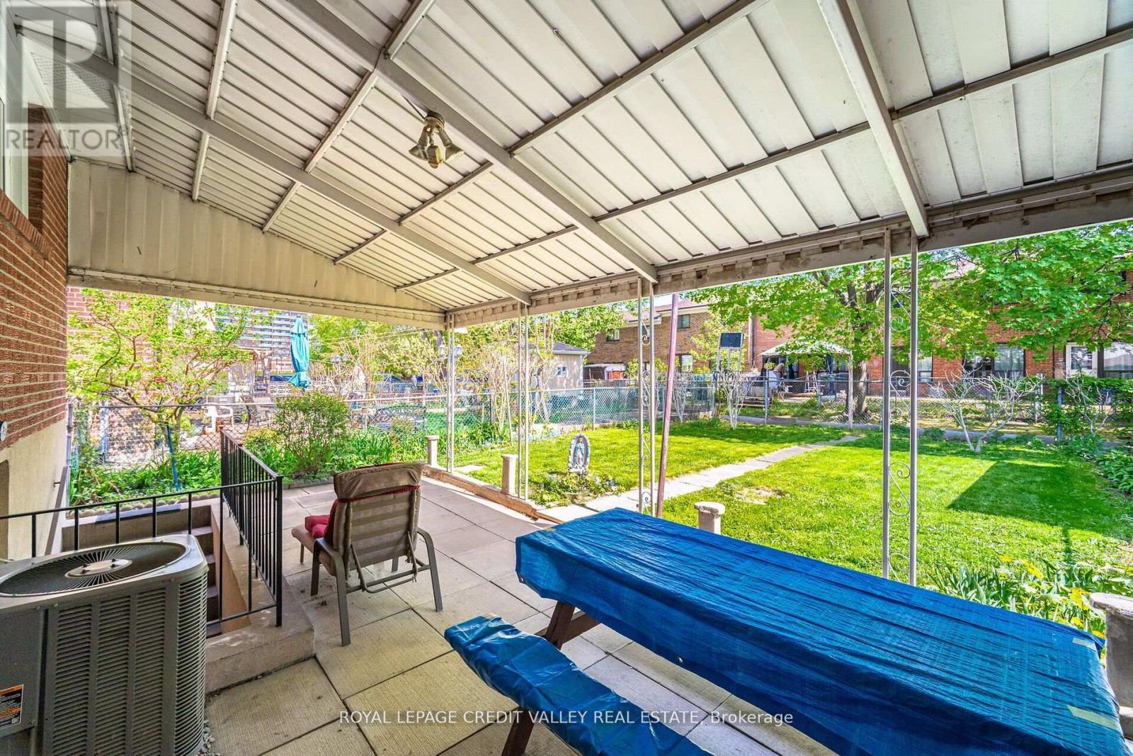 Photo 2 of 55 Shoreham Drive, Toronto ON