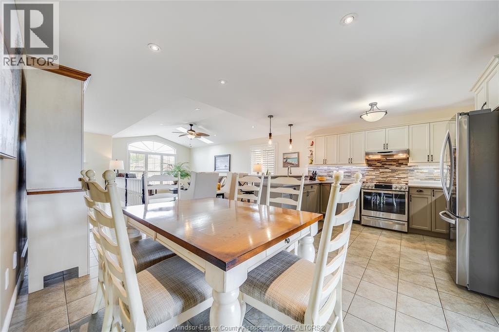 Photo 20 of 209 James Avenue, Kingsville ON