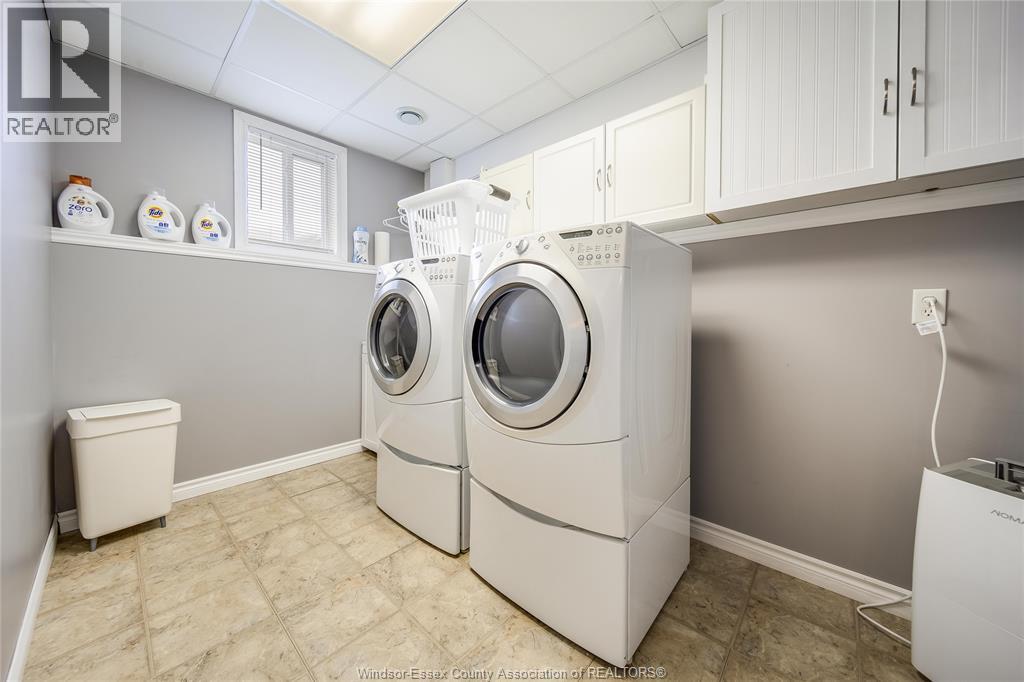 Photo 36 of 209 James Avenue, Kingsville ON