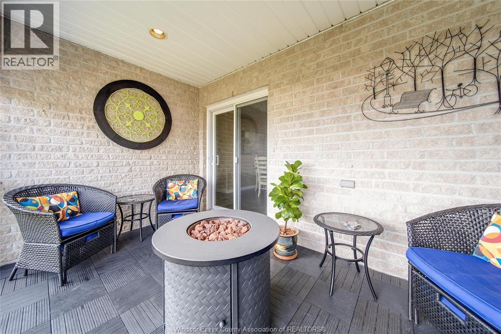 Photo 37 of 209 James Avenue, Kingsville ON