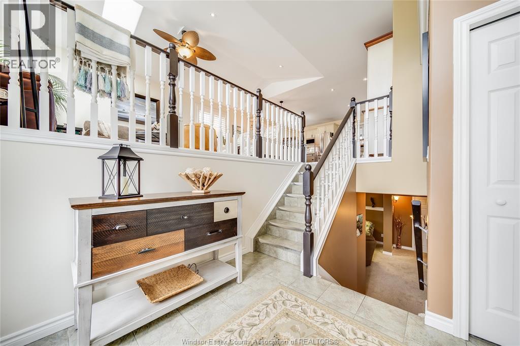 Photo 6 of 209 James Avenue, Kingsville ON