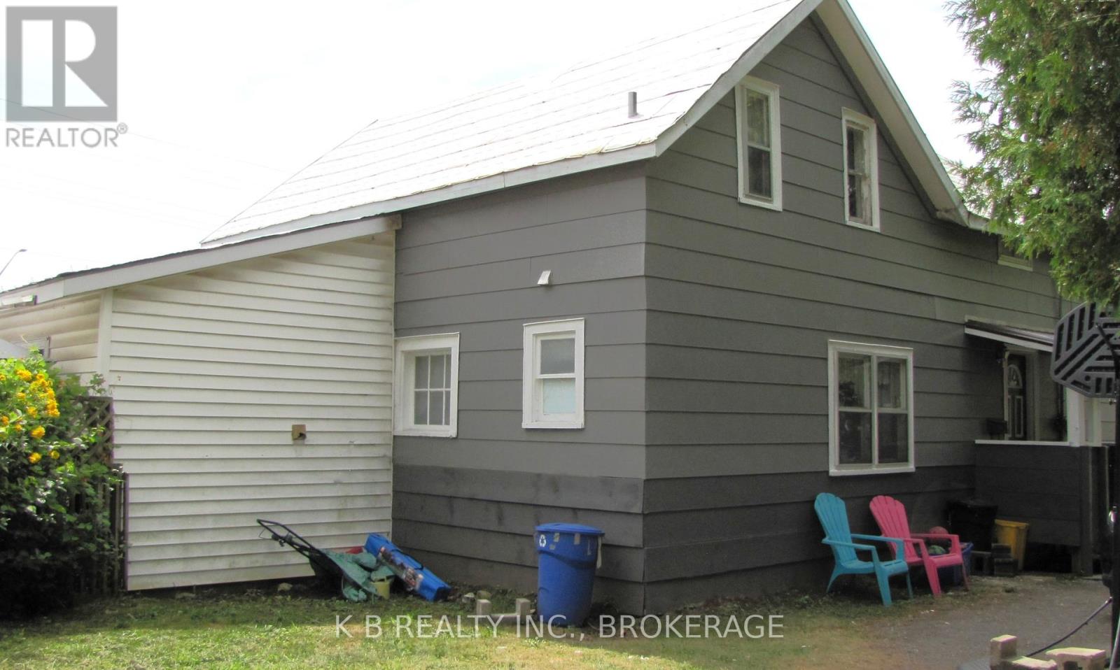 Photo 12 of 229 Gore Street E, Perth ON