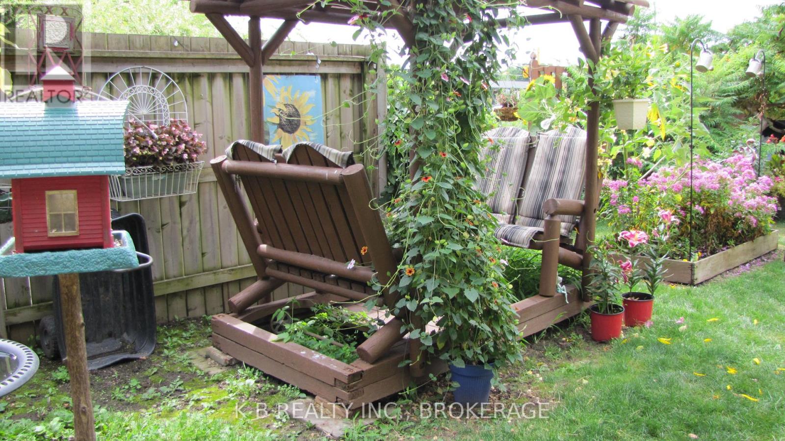 Photo 22 of 229 Gore Street E, Perth ON