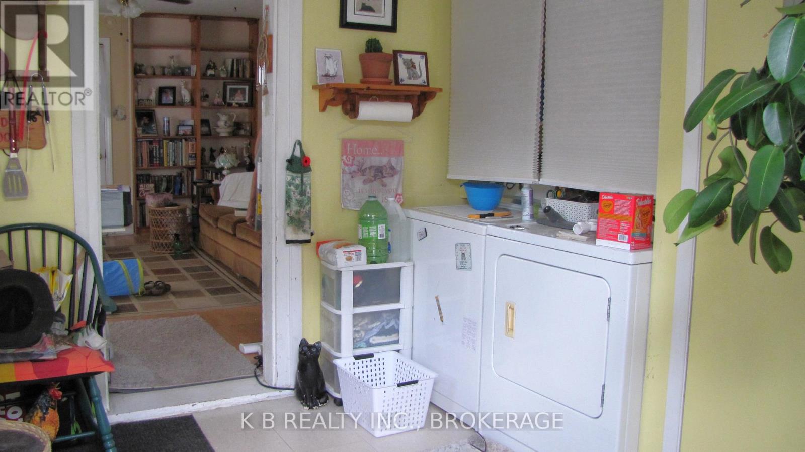 Photo 10 of 229 Gore Street E, Perth ON