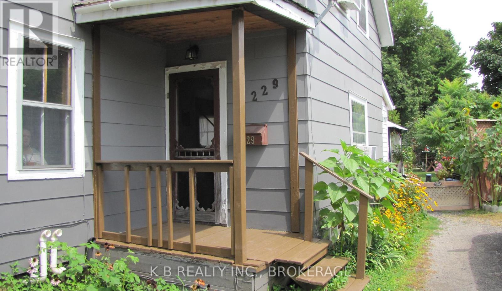 Photo 6 of 229 Gore Street E, Perth ON