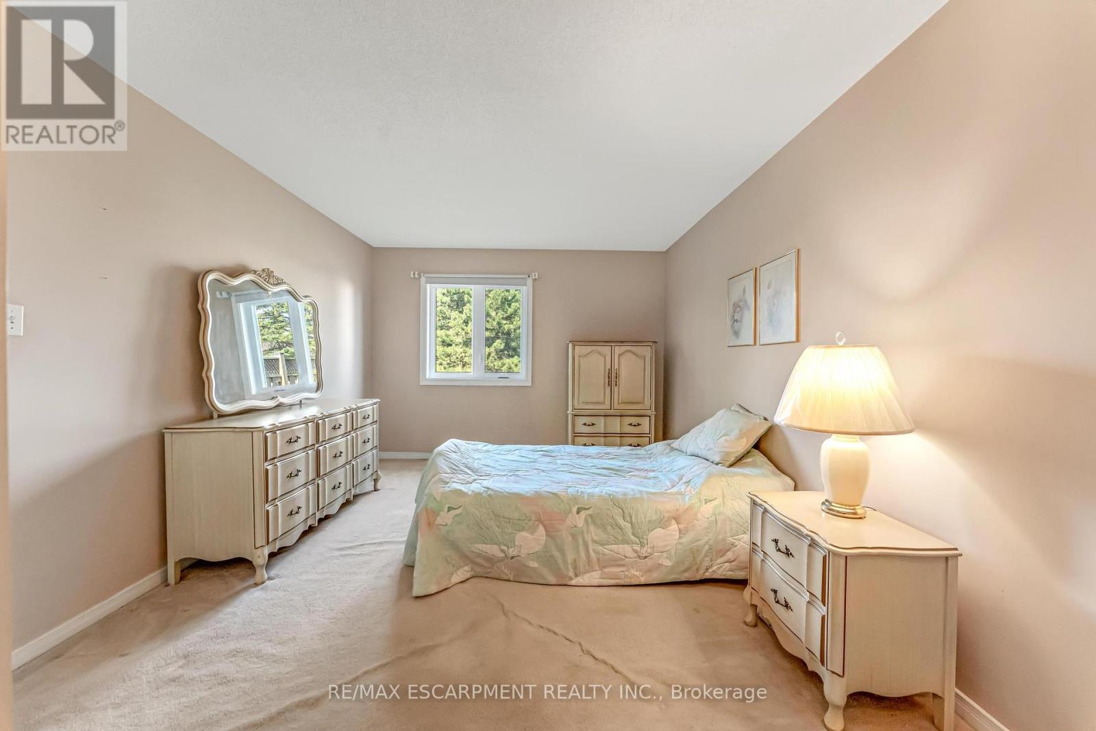 Photo 12 of 17 25 Kitty Murray Lane, Hamilton ON