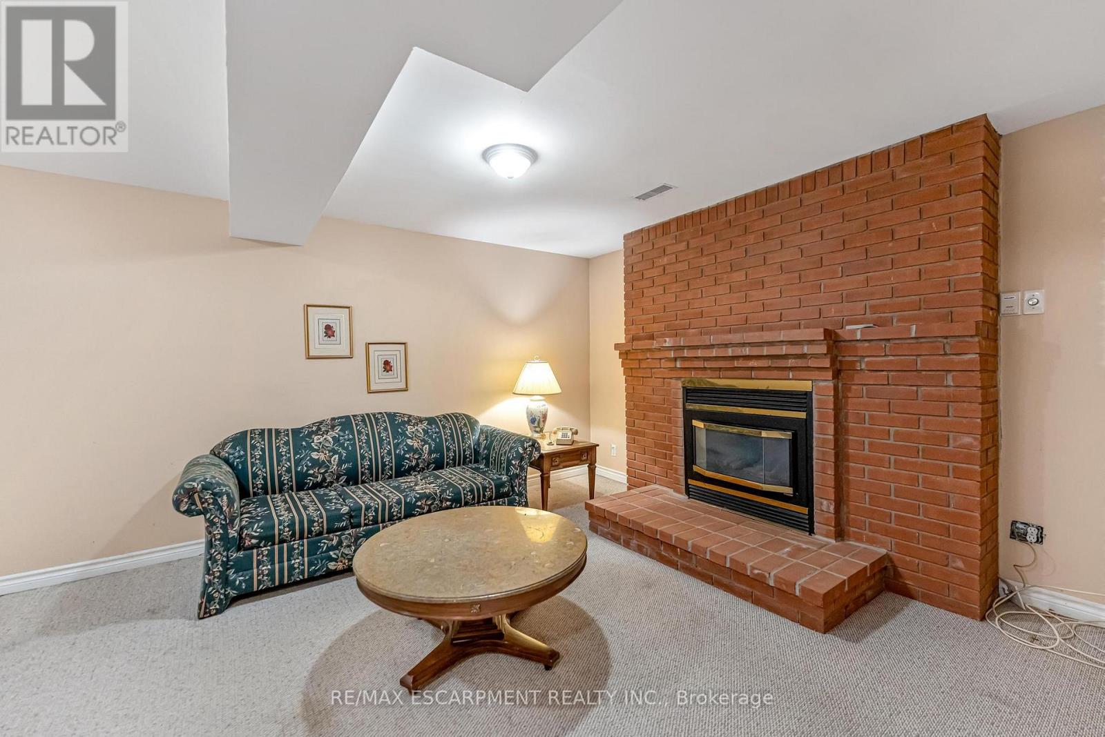Photo 15 of 17 25 Kitty Murray Lane, Hamilton ON