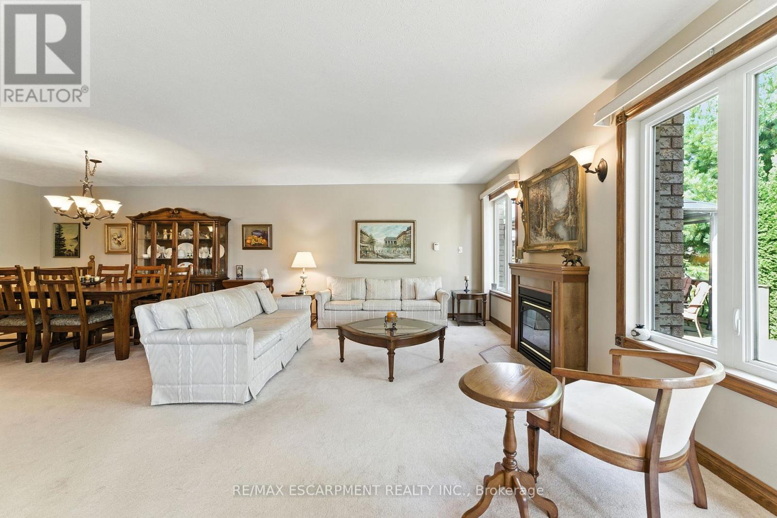 Photo 13 of 50 Upper Canada Drive, Norfolk ON