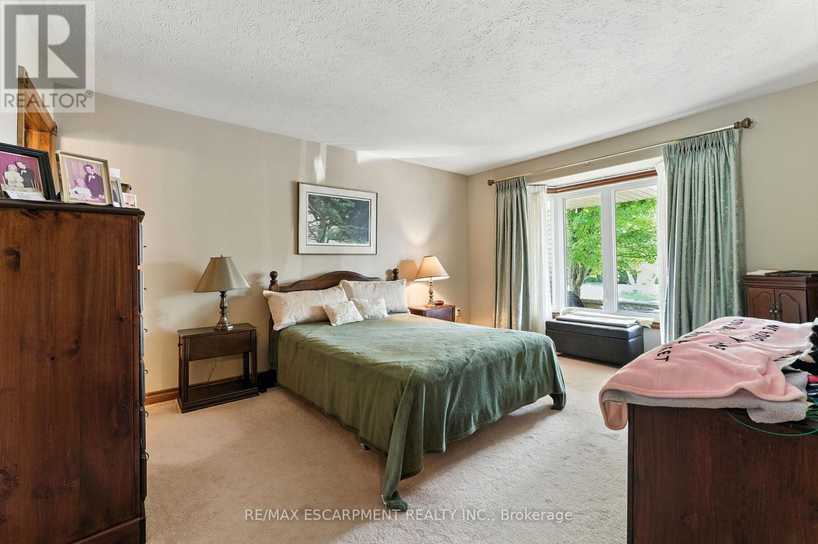 Photo 15 of 50 Upper Canada Drive, Norfolk ON
