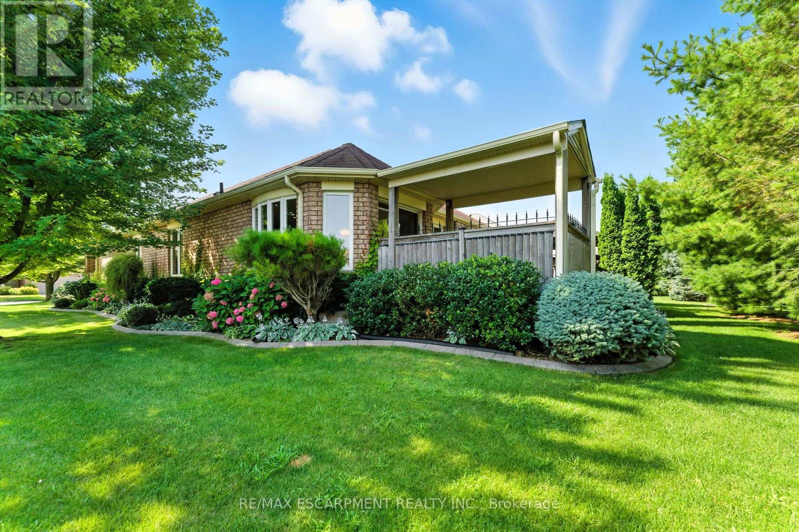 Photo 25 of 50 Upper Canada Drive, Norfolk ON