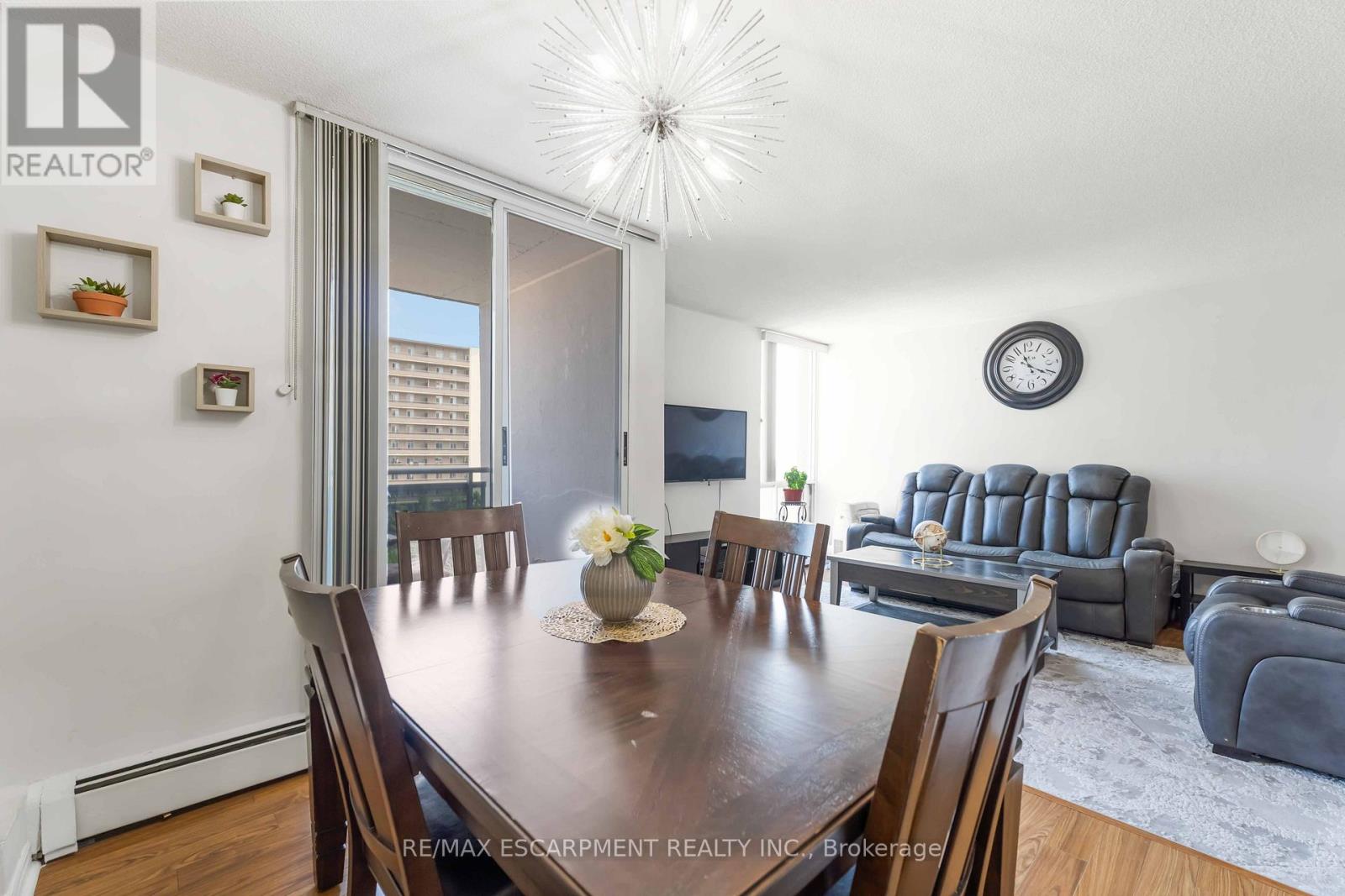 Photo 12 of 1004 75 Glenburn Court, Hamilton ON