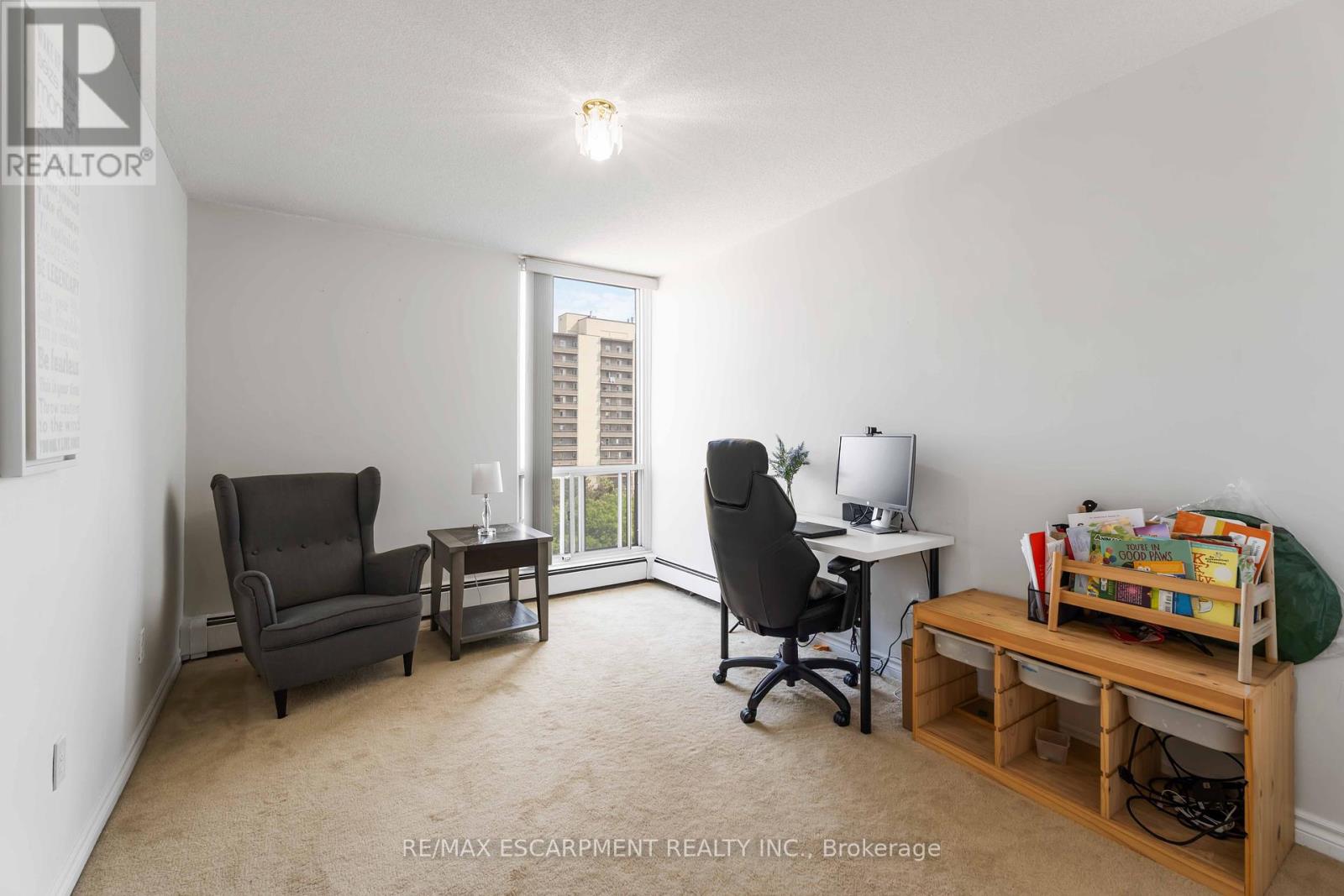 Photo 18 of 1004 75 Glenburn Court, Hamilton ON