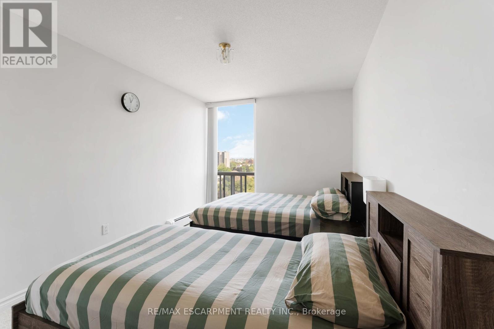 Photo 20 of 1004 75 Glenburn Court, Hamilton ON